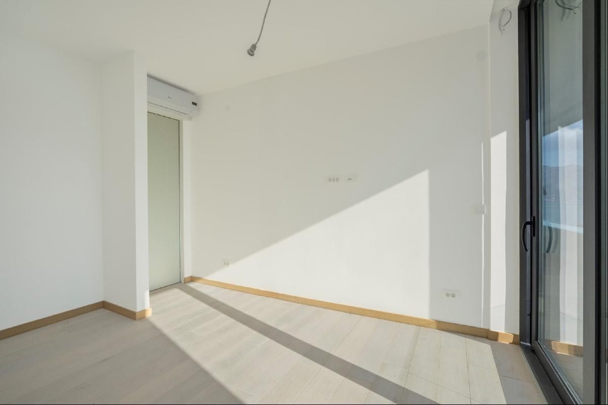 Flat in Budva, Montenegro, 270 m² - picture 19