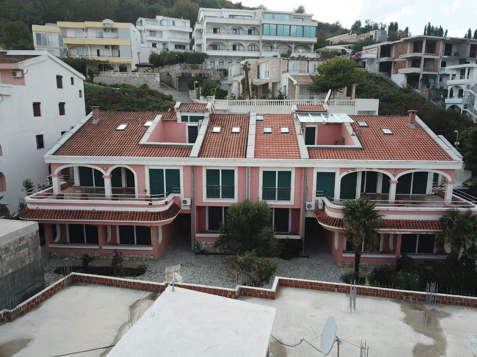 Hotel en Ulcinj, Montenegro, 1 000 m² - imagen 1