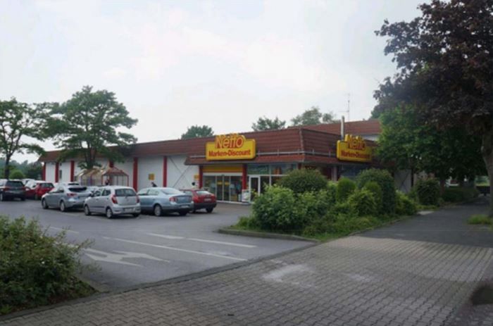 Shop in Beckum, Germany, 1 950 m² - picture 1