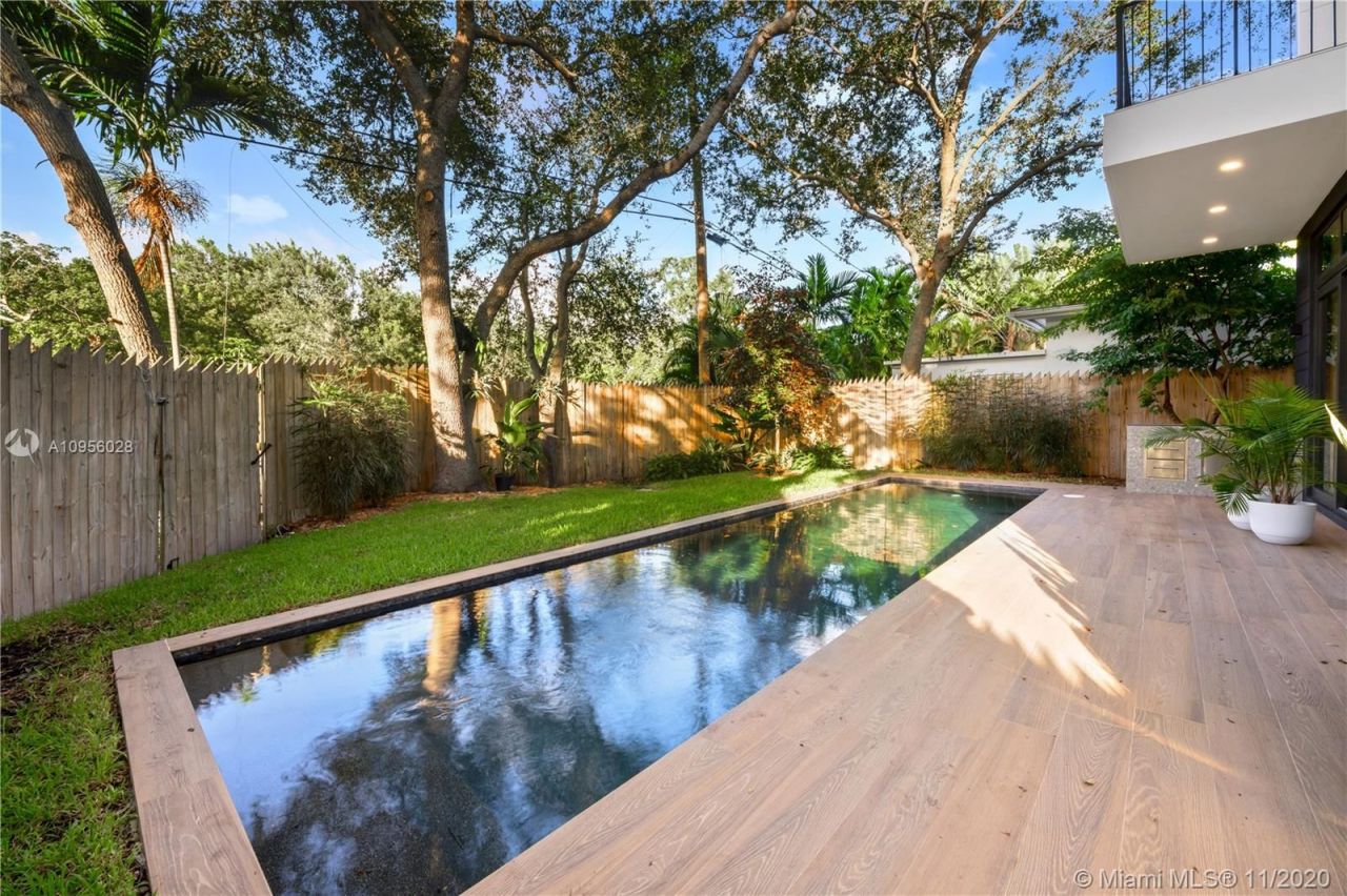 Villa en Miami, Estados Unidos, 270 m² - imagen 3