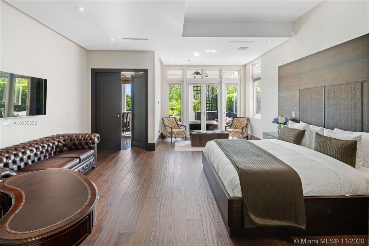 Mansión en Miami, Estados Unidos, 600 m² - imagen 8