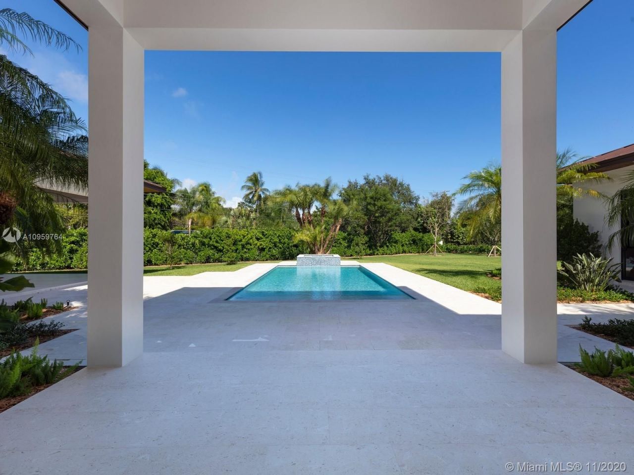 Manoir à Miami, États-Unis, 600 m² - image 6
