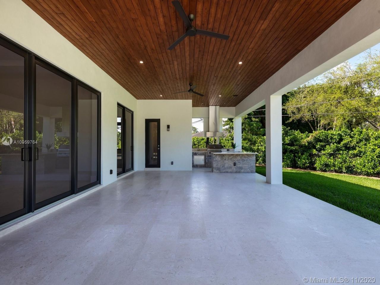 Manoir à Miami, États-Unis, 600 m² - image 5