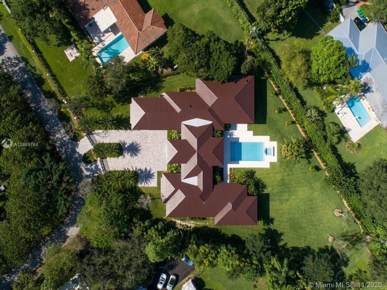 Manoir à Miami, États-Unis, 600 m² - image 3