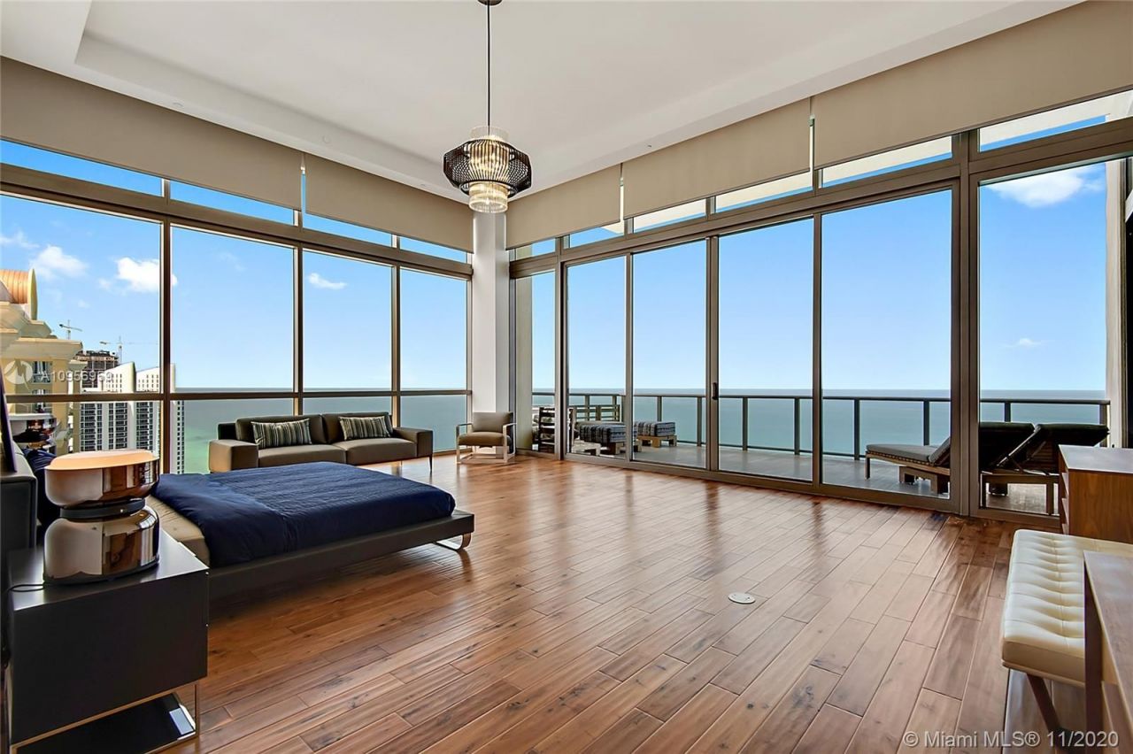 Penthouse à Miami, États-Unis, 800 m² - image 2