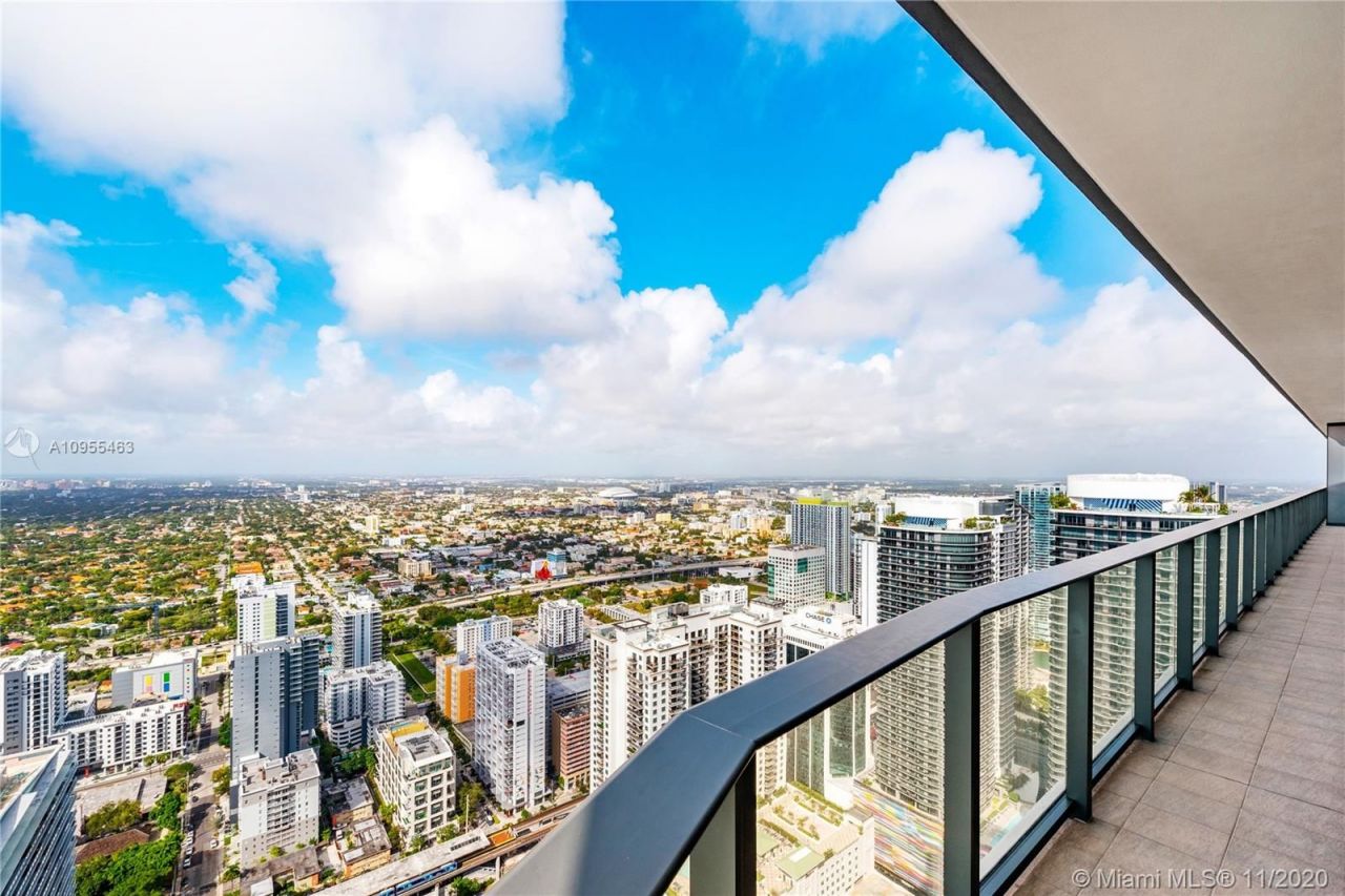 Ático en Miami, Estados Unidos, 200 m² - imagen 3