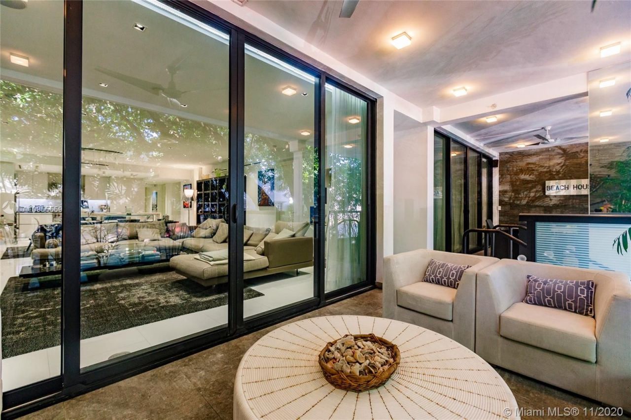 Townhouse in Miami, USA, 180 m² - picture 5