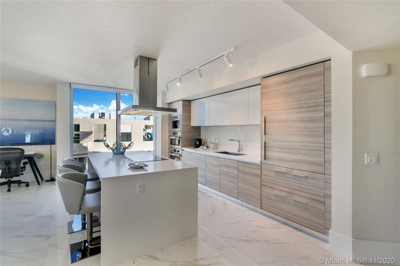 Piso en Miami, Estados Unidos, 170 m² - imagen 14