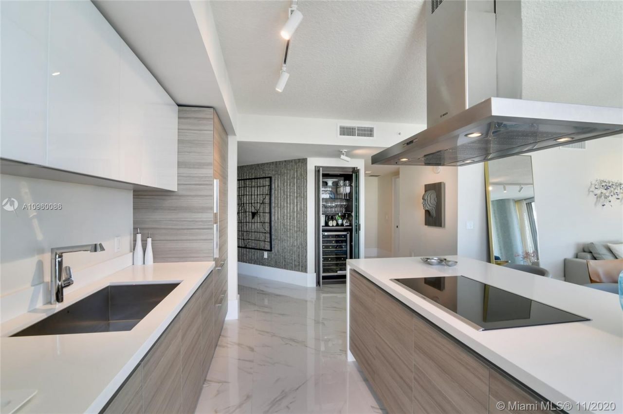 Piso en Miami, Estados Unidos, 170 m² - imagen 13