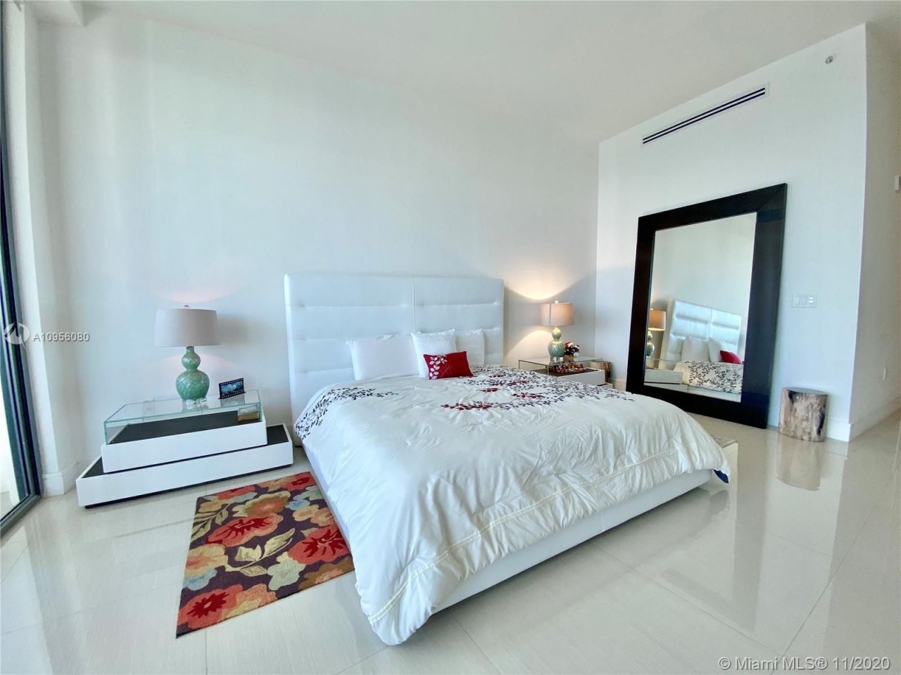 Penthouse in Miami, USA, 240 m² - picture 11