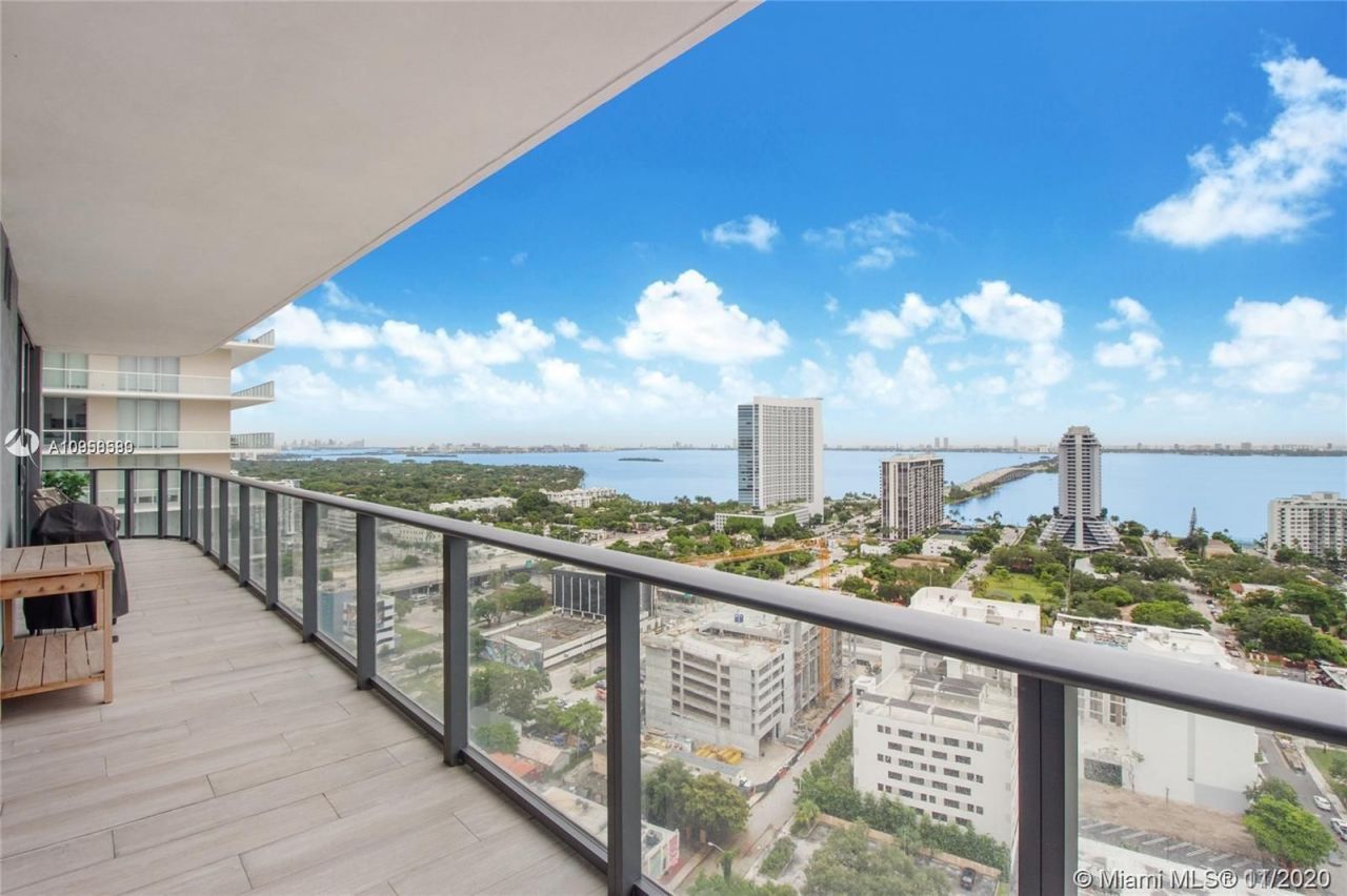 Piso en Miami, Estados Unidos, 130 m² - imagen 4