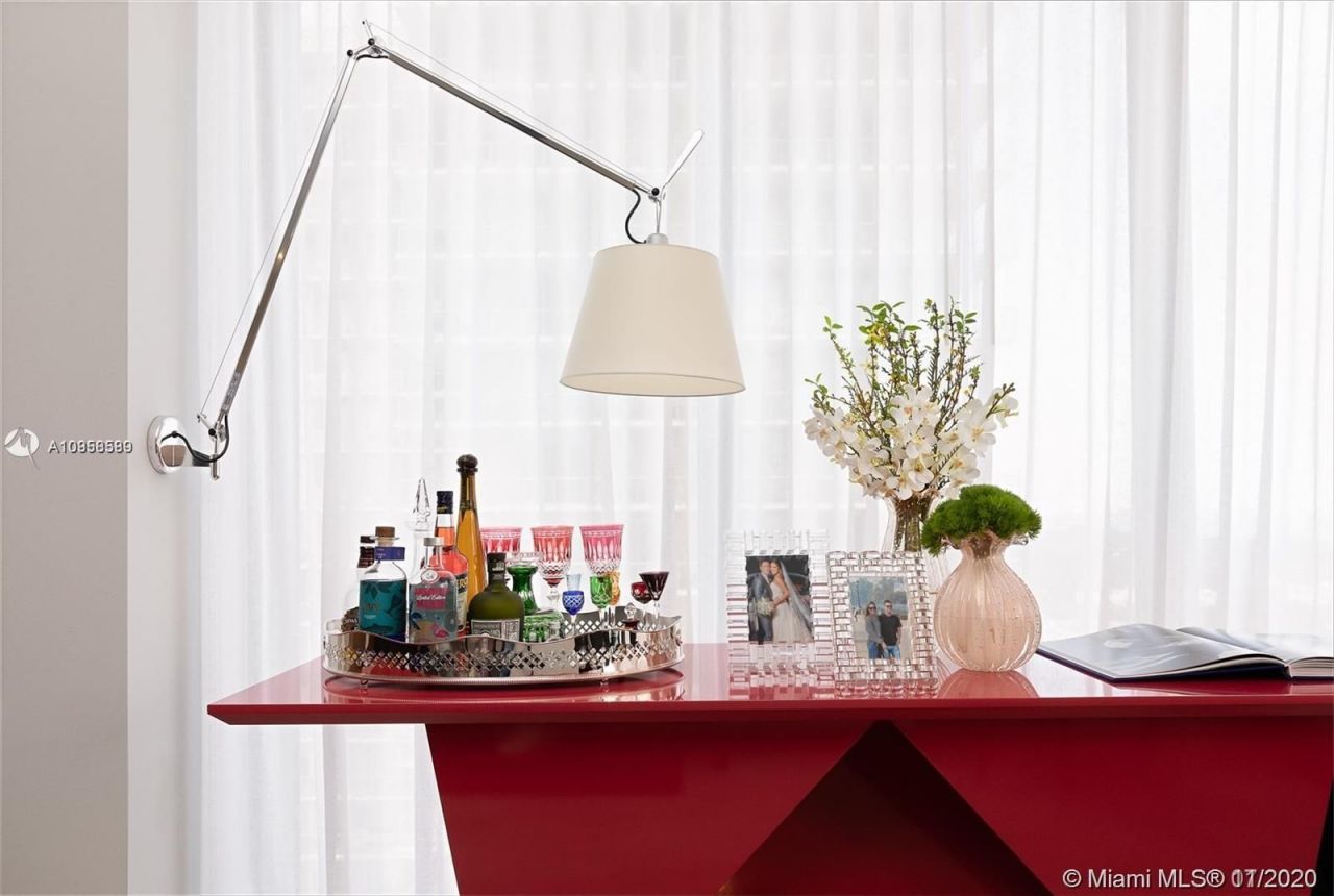 Piso en Miami, Estados Unidos, 130 m² - imagen 14