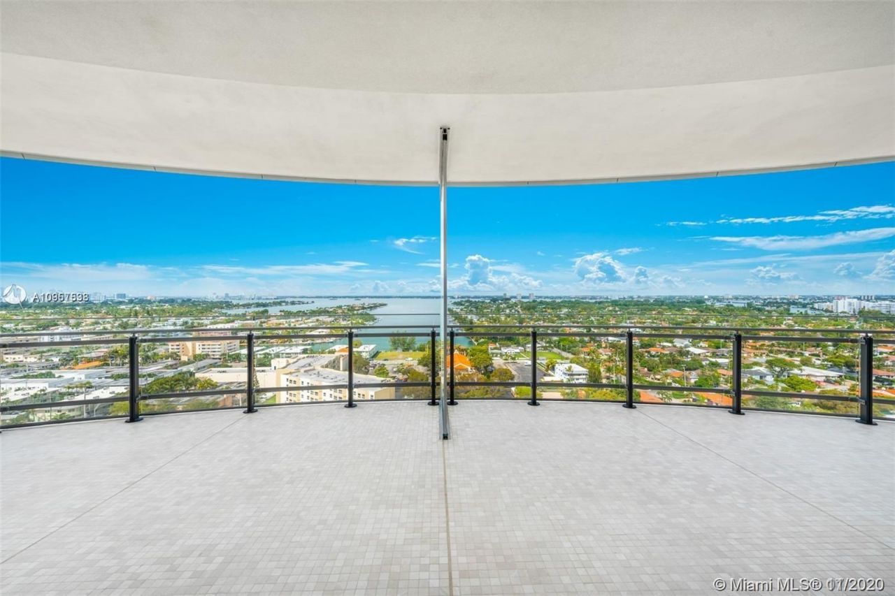 Piso en Miami, Estados Unidos, 290 m² - imagen 6