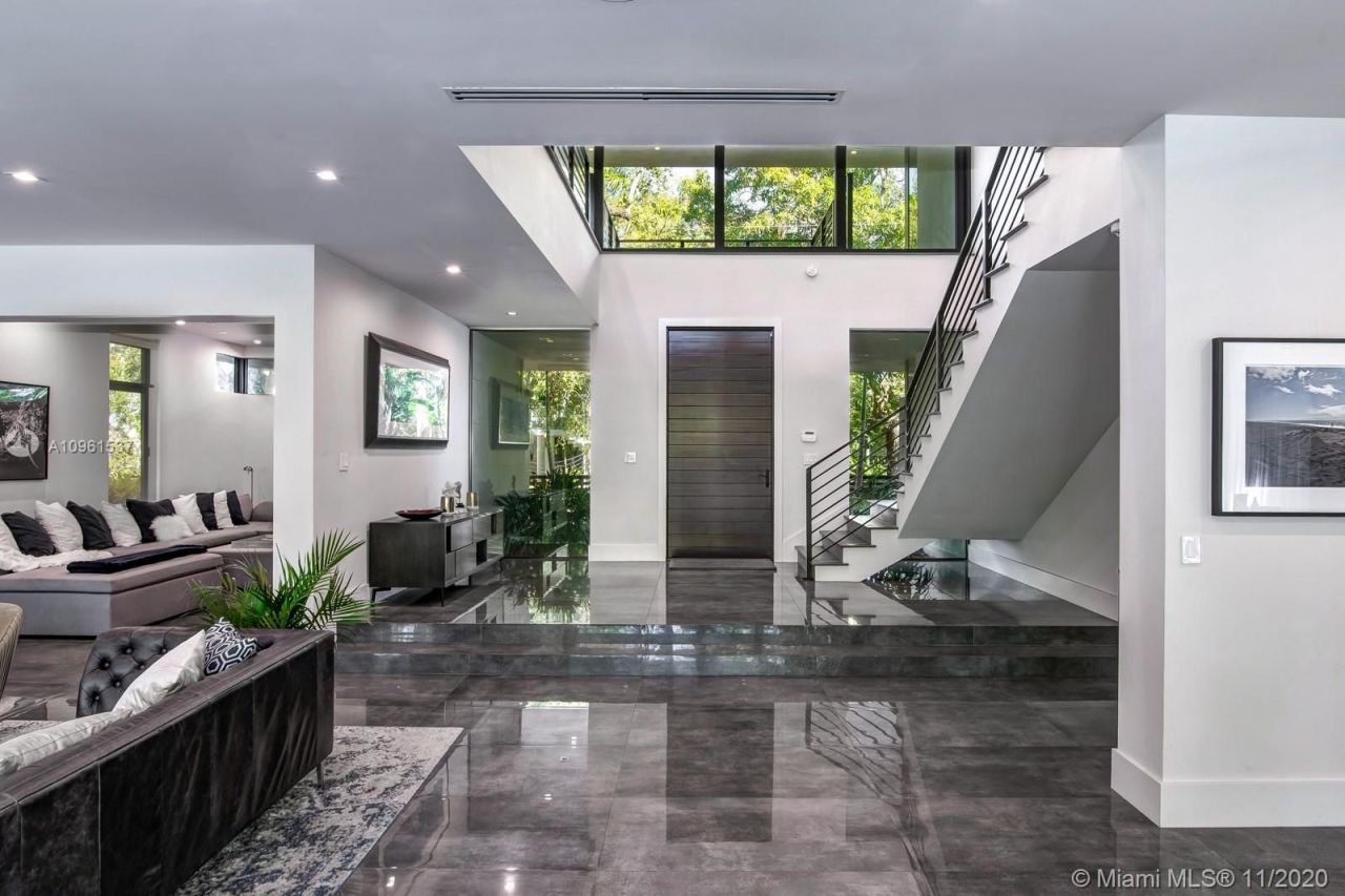 Villa à Miami, États-Unis, 550 m² - image 3