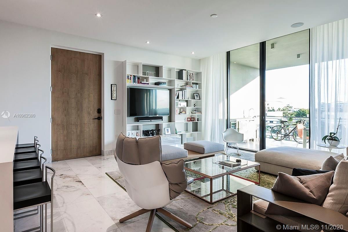 Flat in Miami, USA, 200 m² - picture 9