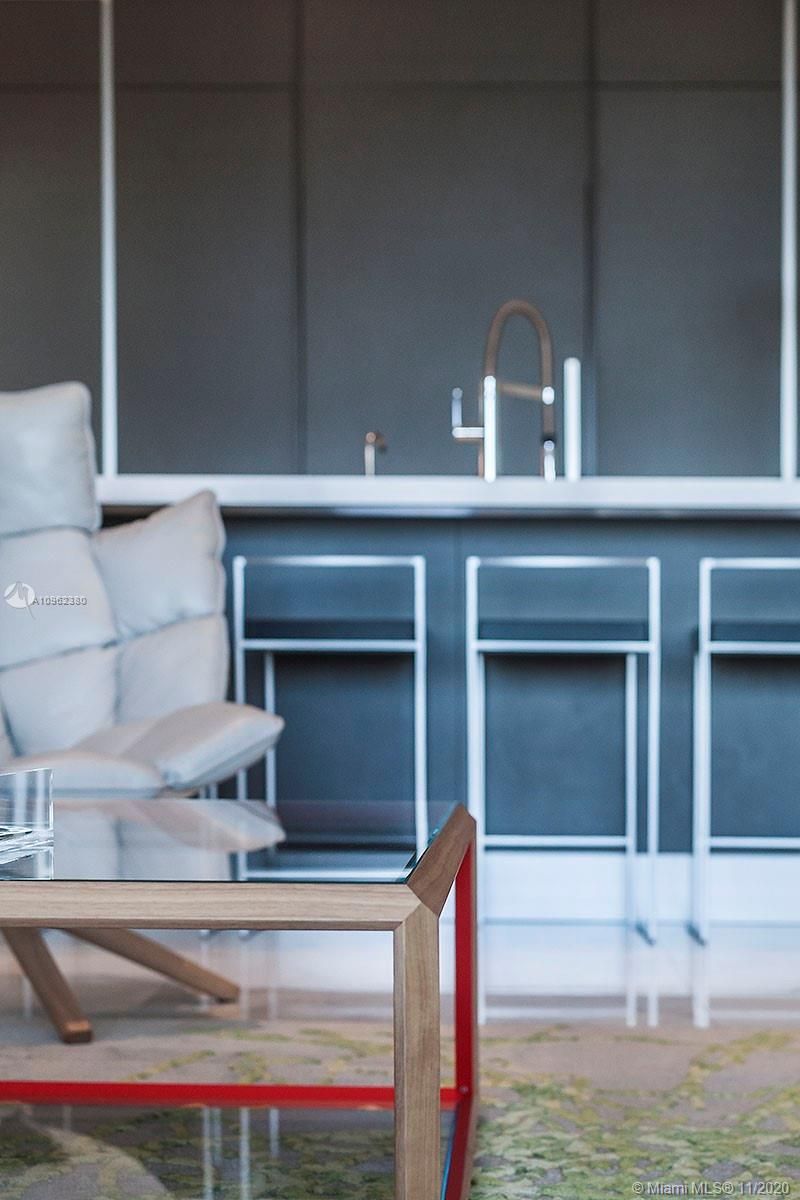 Flat in Miami, USA, 200 m² - picture 11