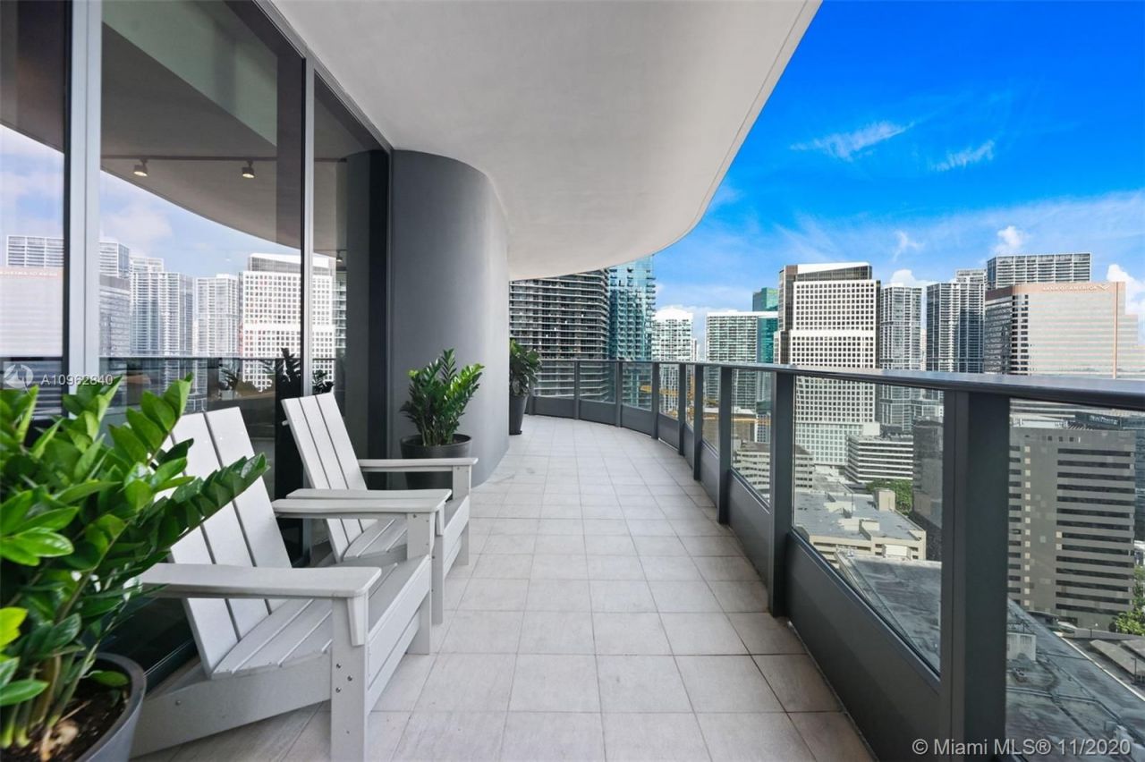 Flat in Miami, USA, 120 m² - picture 3