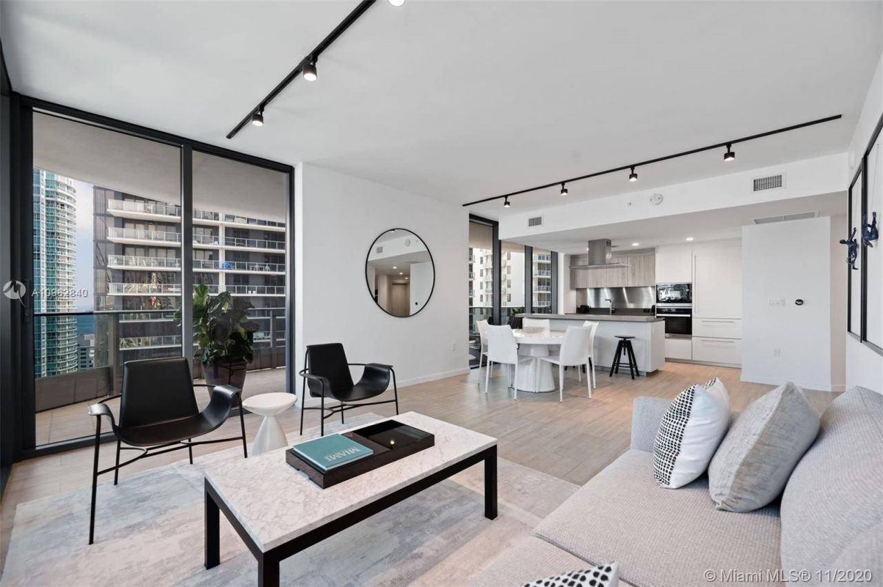 Flat in Miami, USA, 120 m² - picture 5