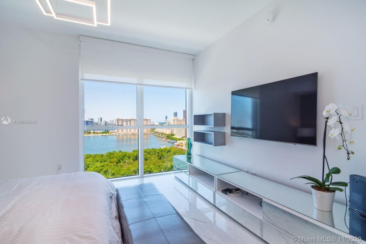 Piso en Miami, Estados Unidos, 150 m² - imagen 9