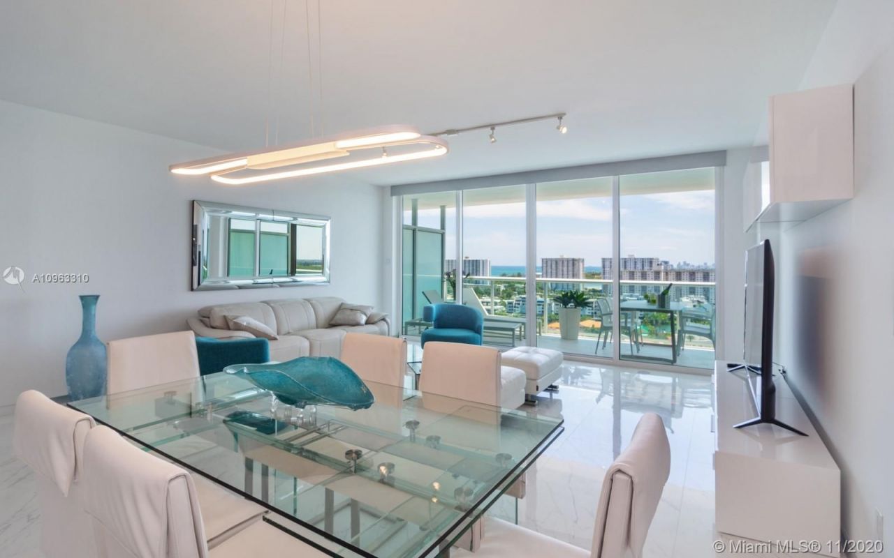 Piso en Miami, Estados Unidos, 150 m² - imagen 2