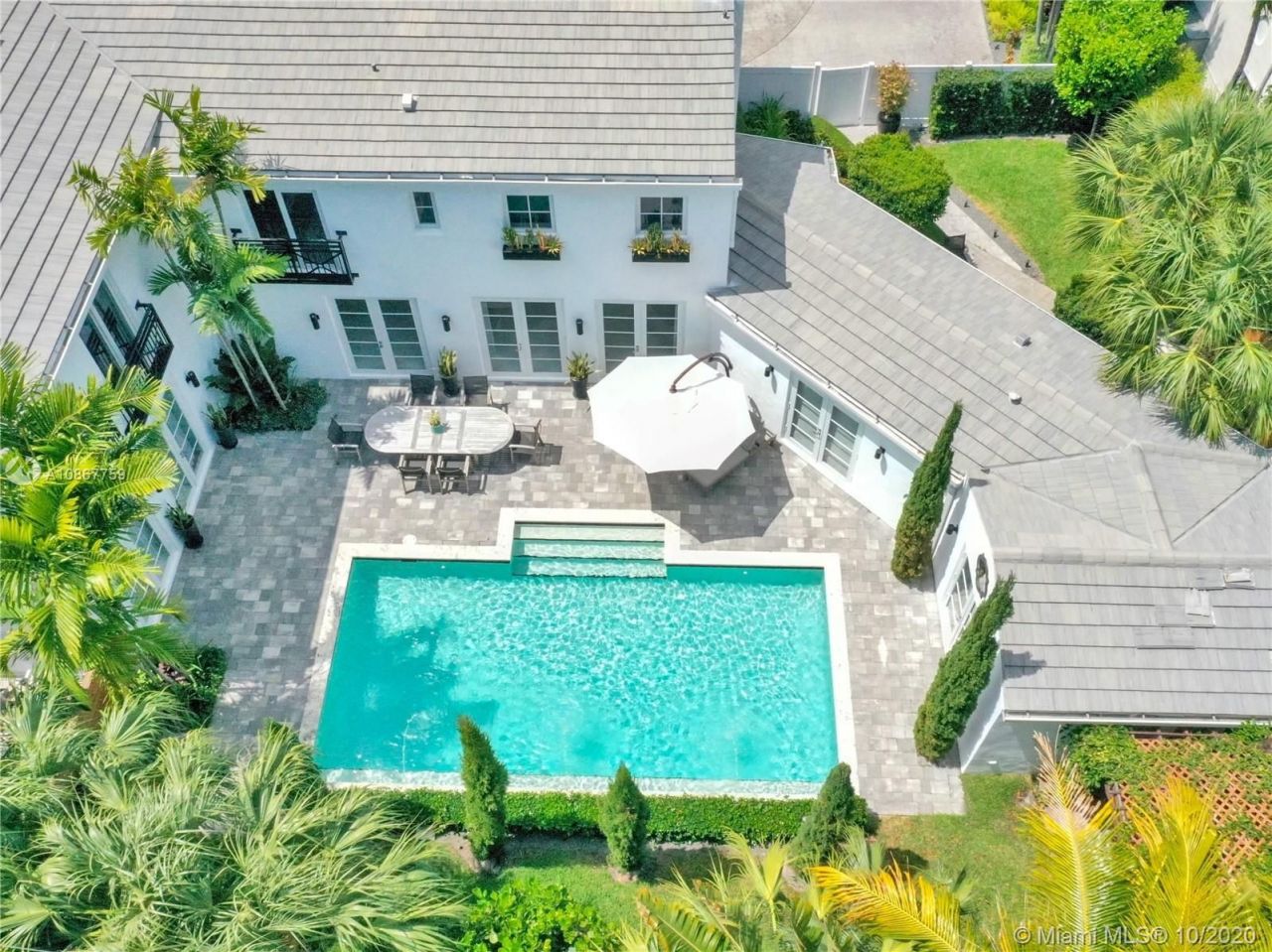 Villa à Miami, États-Unis, 420 m² - image 2