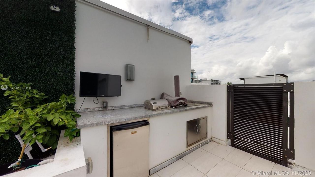 Maison urbaine à Miami, États-Unis, 210 m² - image 8