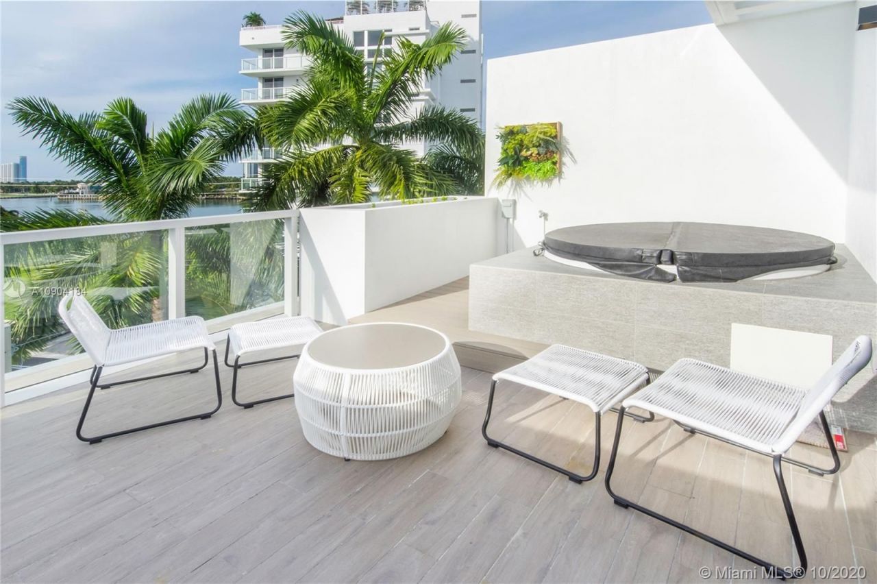 Townhouse a Miami, USA, 240 m² - foto 15