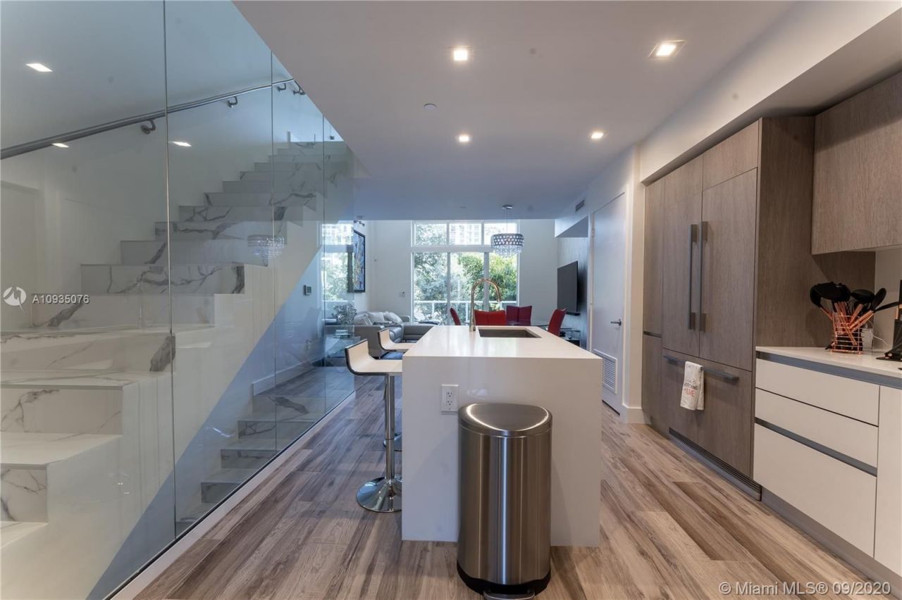 Townhouse in Miami, USA, 150 m² - picture 14