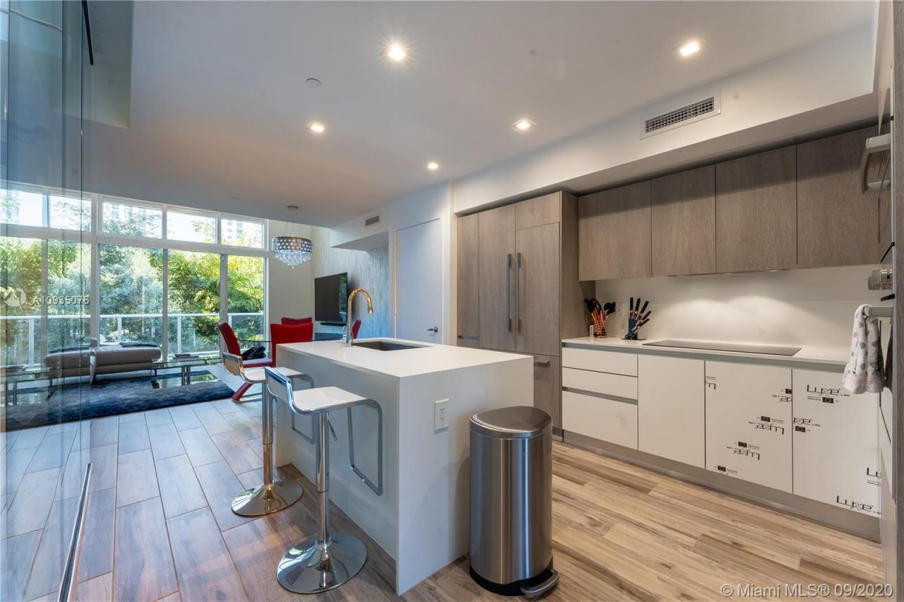 Townhouse in Miami, USA, 150 m² - picture 13