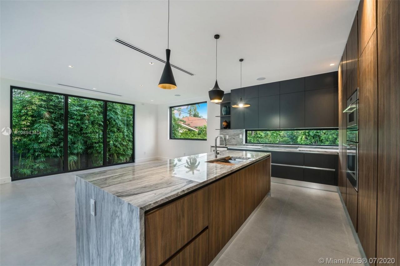 Villa a Miami, USA, 350 m² - foto 12