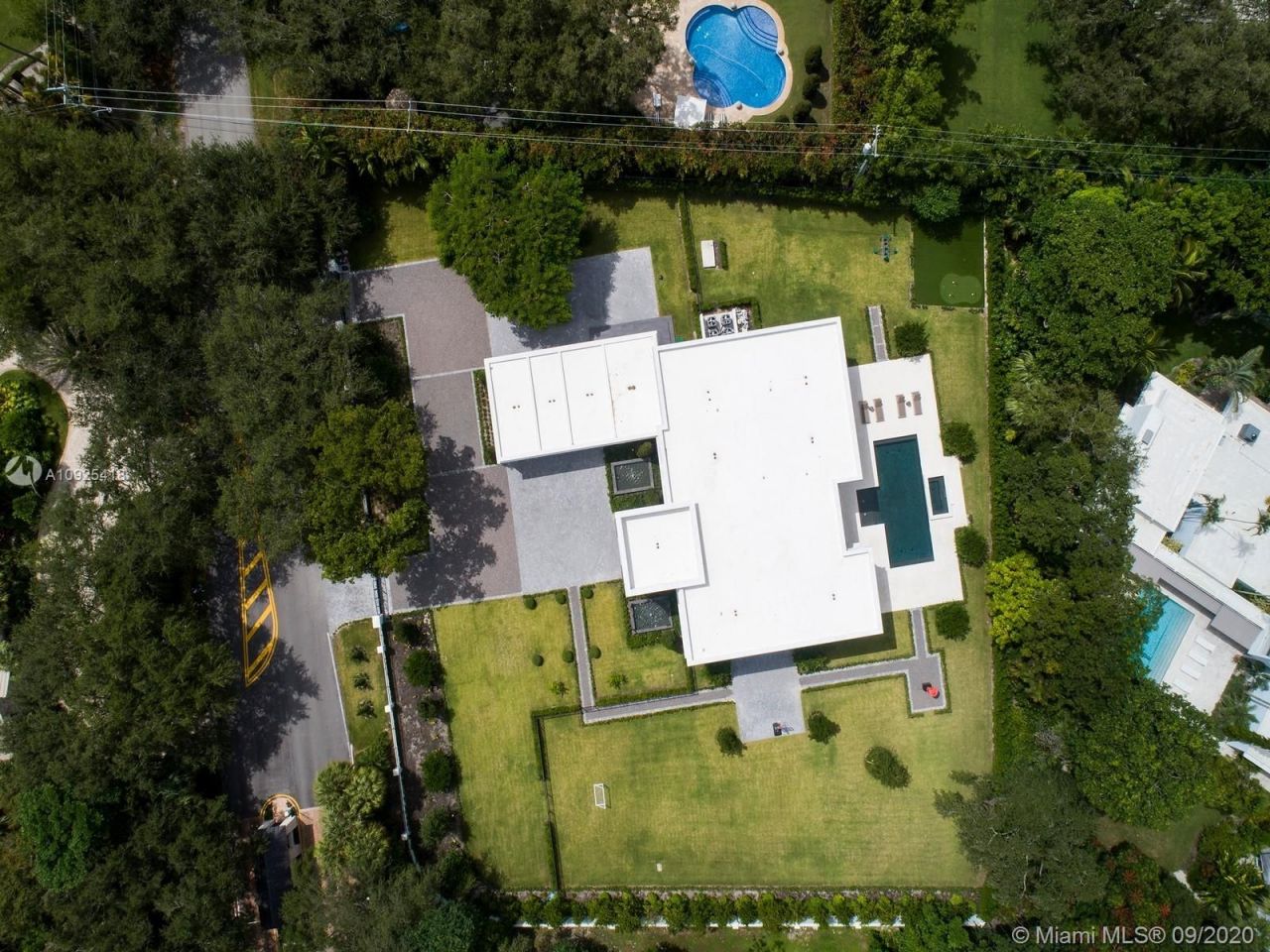 Villa à Miami, États-Unis, 700 m² - image 18