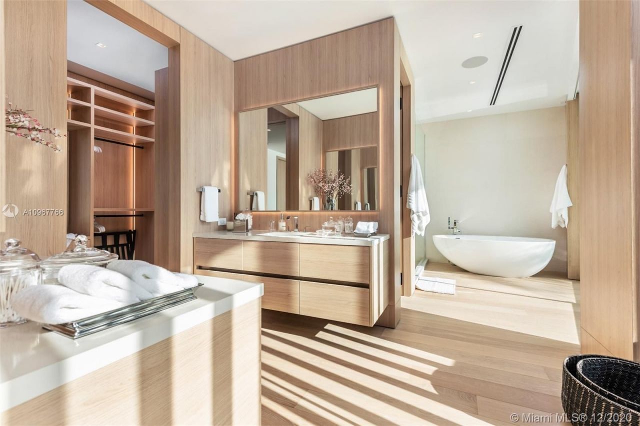 Villa in Miami, USA, 500 m² - picture 2