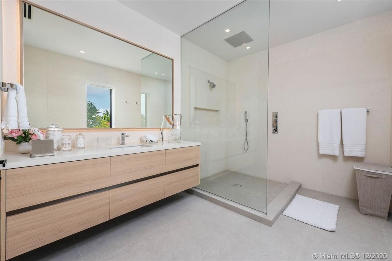 Villa in Miami, USA, 500 m² - picture 6