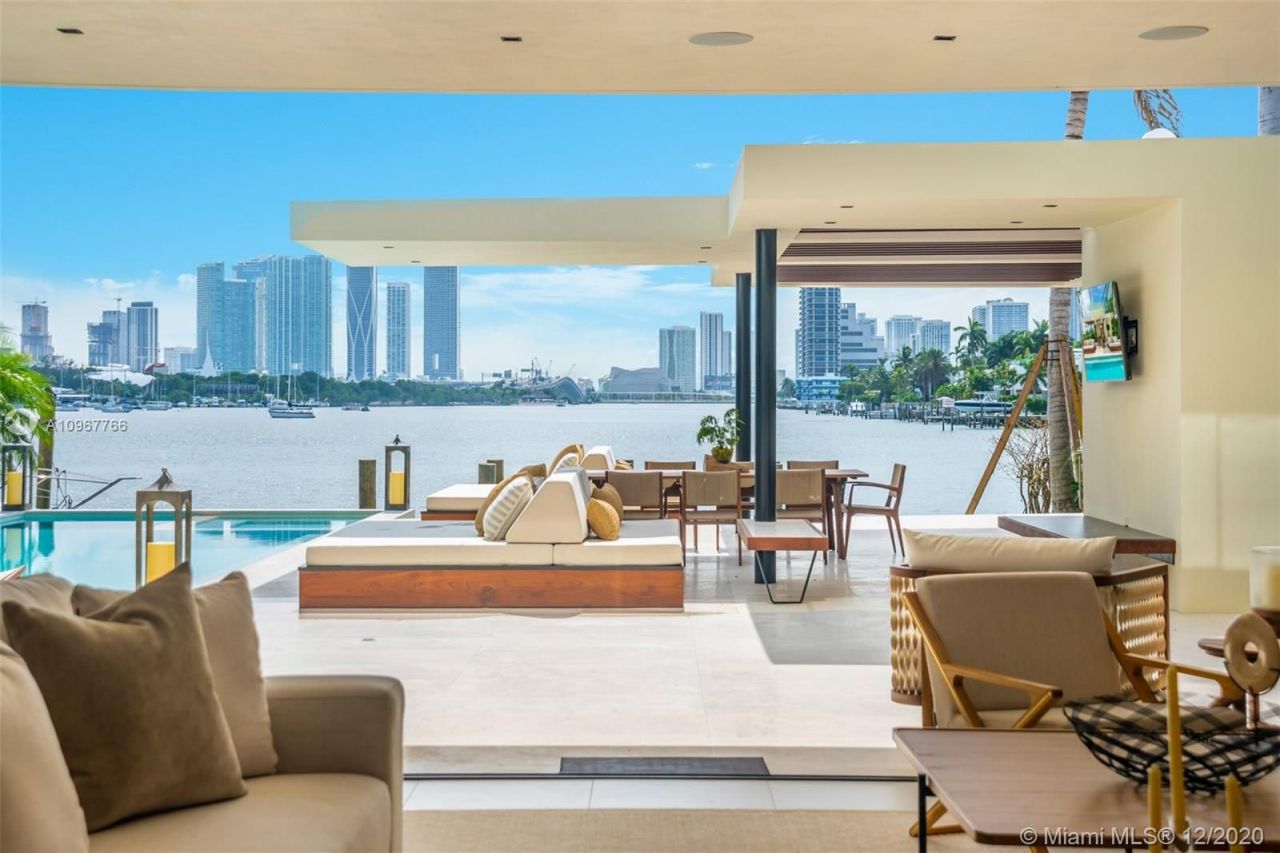 Villa in Miami, USA, 500 m² - Foto 1