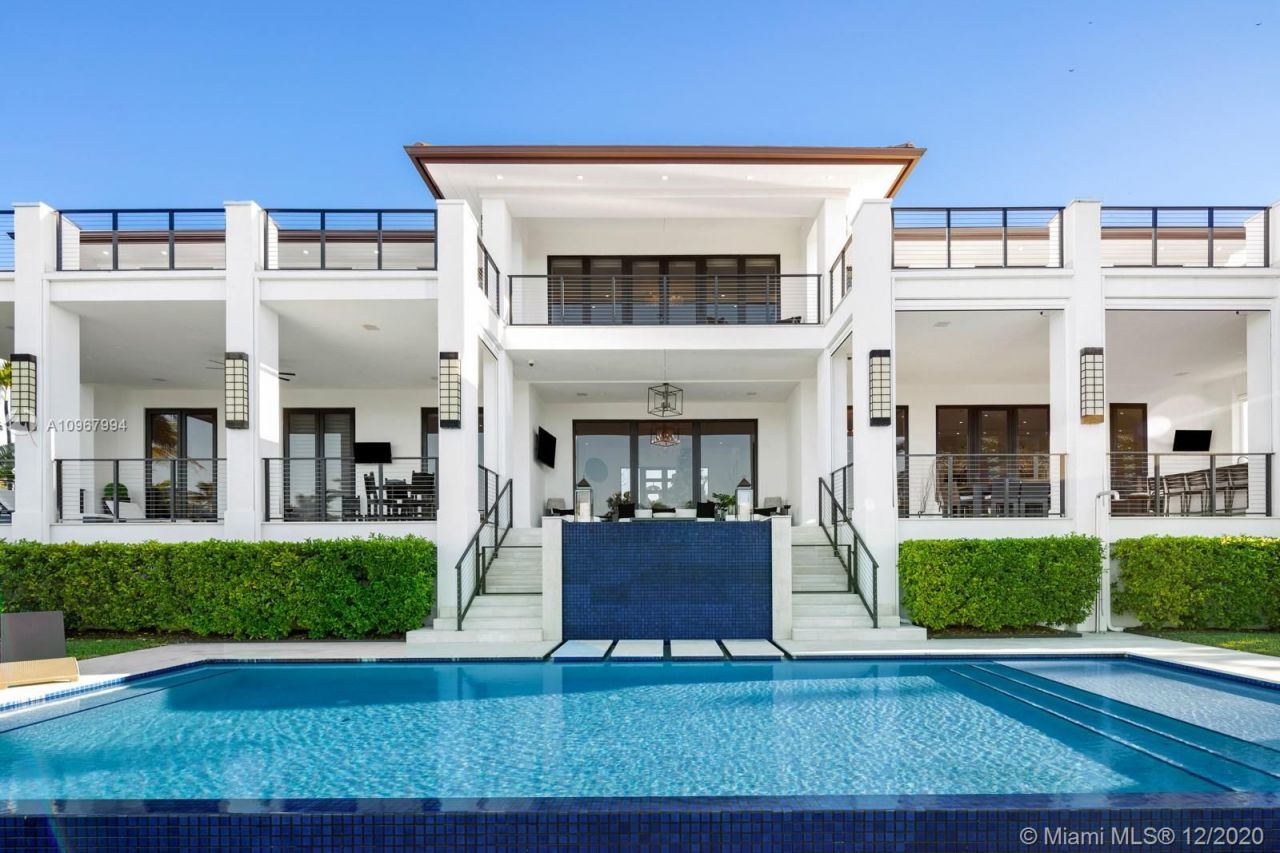 Villa in Miami, USA, 600 m² - Foto 1