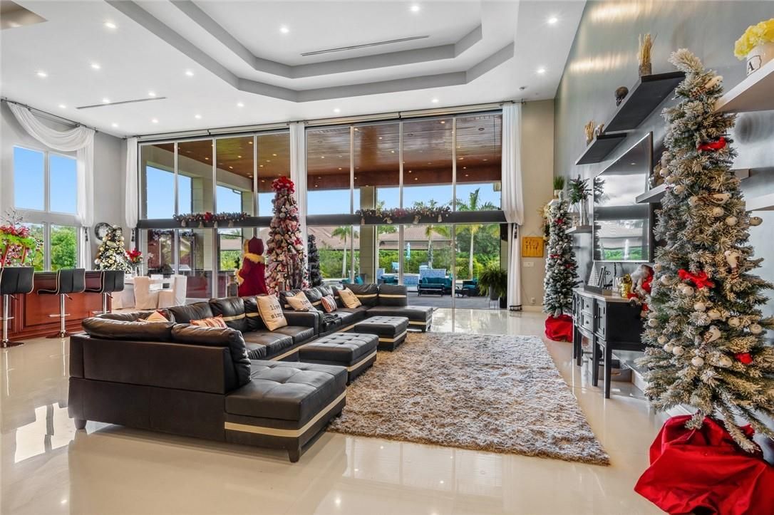 Villa à Miami, États-Unis, 450 m² - image 2