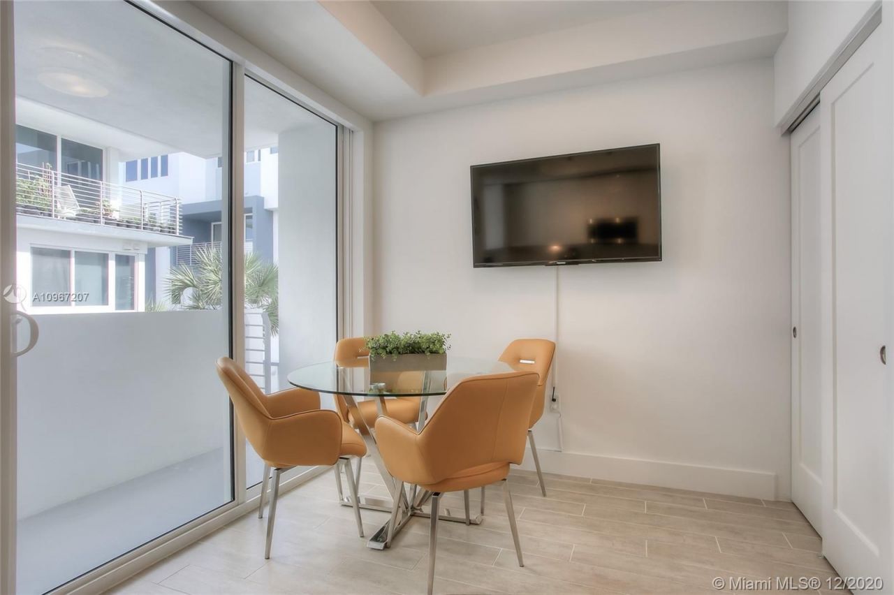 Townhouse in Miami, USA, 220 m² - picture 11