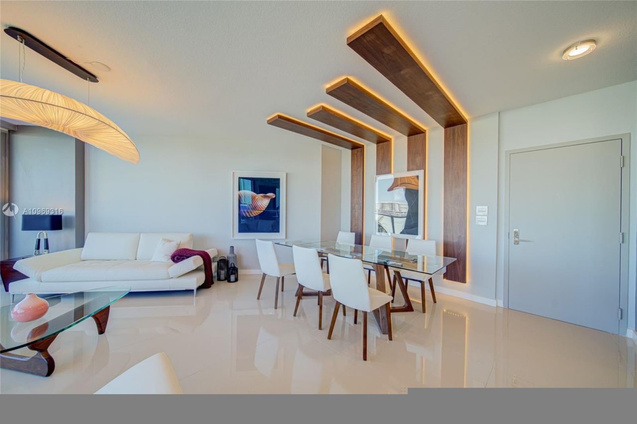 Flat in Miami, USA, 140 m² - picture 17