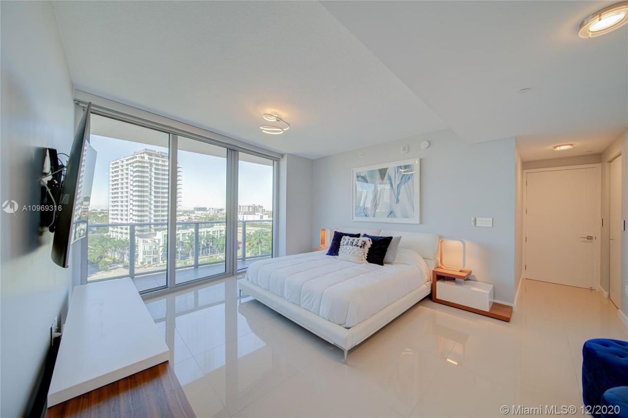Flat in Miami, USA, 140 m² - picture 11