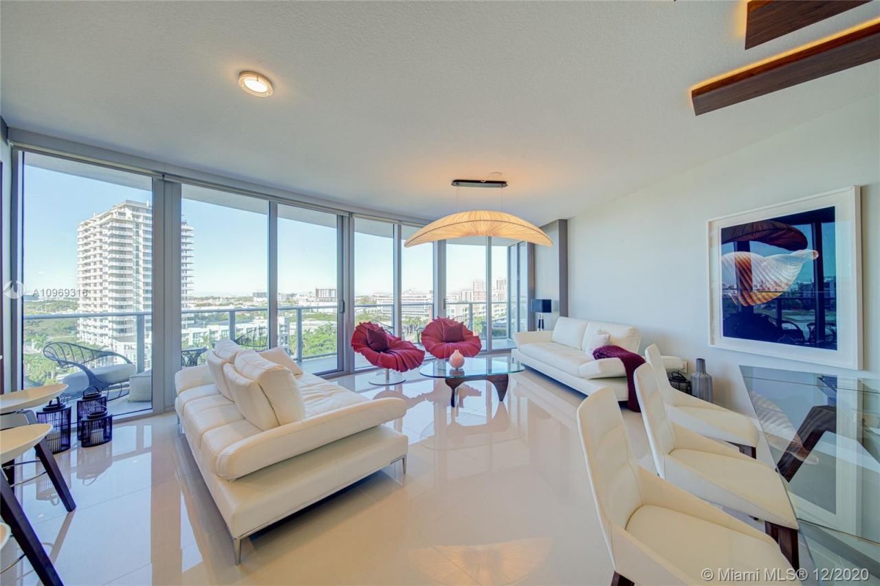 Flat in Miami, USA, 140 m² - picture 16