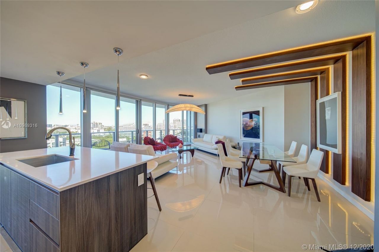 Appartement à Miami, États-Unis, 140 m² - image 1