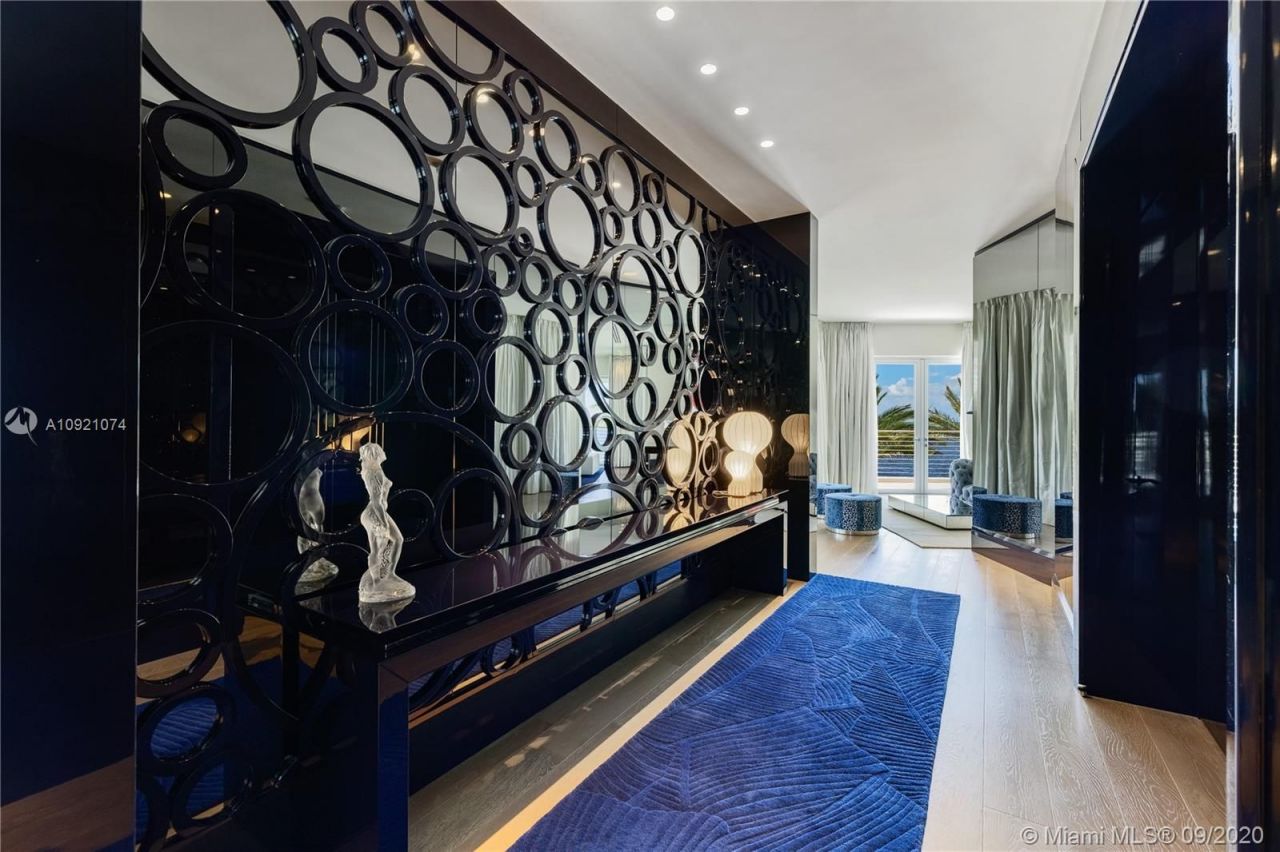 Villa à Miami, États-Unis, 1 800 m² - image 9