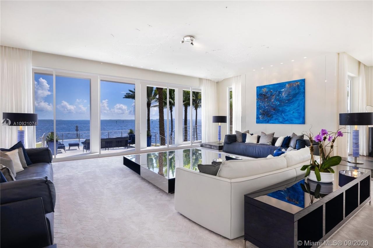 Villa à Miami, États-Unis, 1 800 m² - image 16