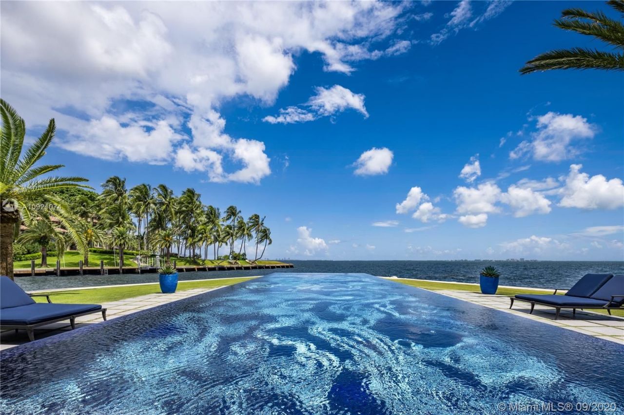 Villa à Miami, États-Unis, 1 800 m² - image 18