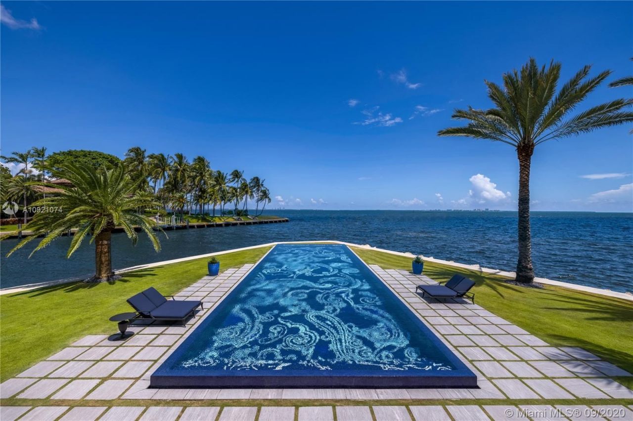 Villa à Miami, États-Unis, 1 800 m² - image 3