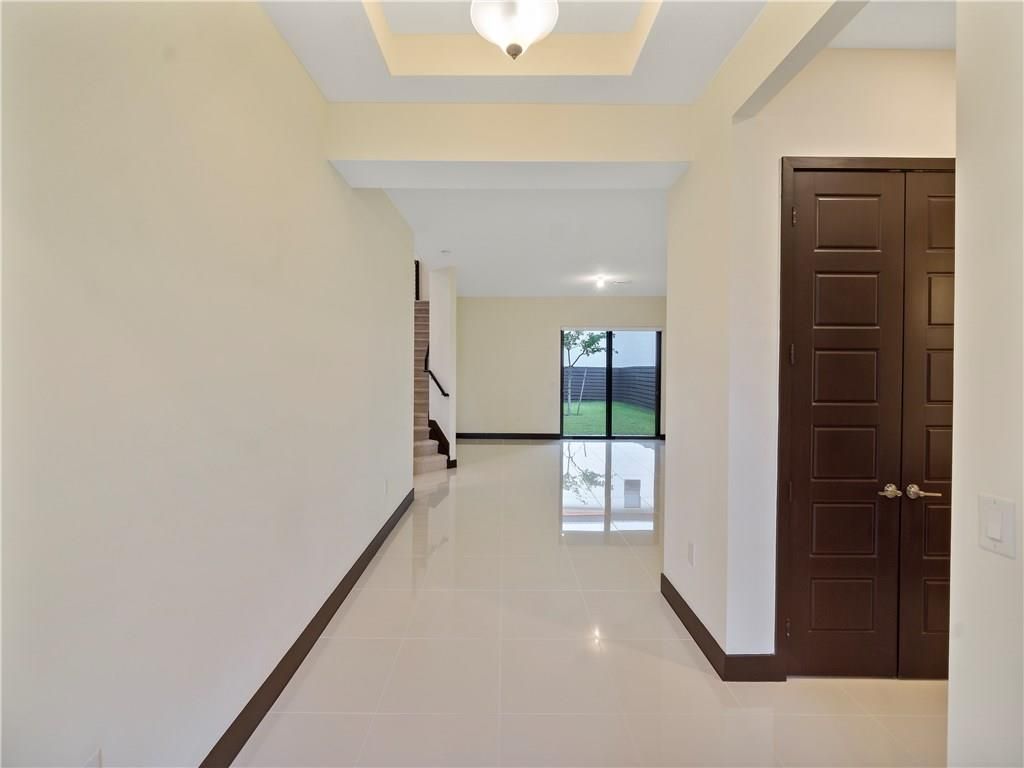 Cottage in Miami, USA, 270 m² - picture 16