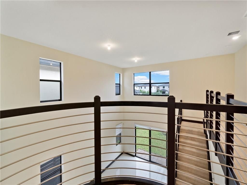 Cottage in Miami, USA, 270 m² - picture 11