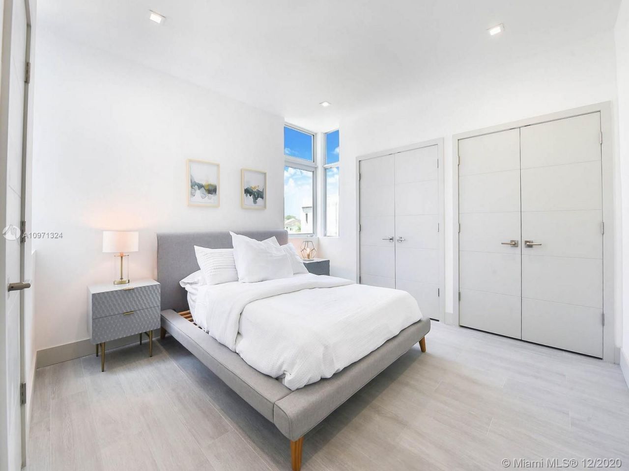 Casa adosada en Miami, Estados Unidos, 180 m² - imagen 13