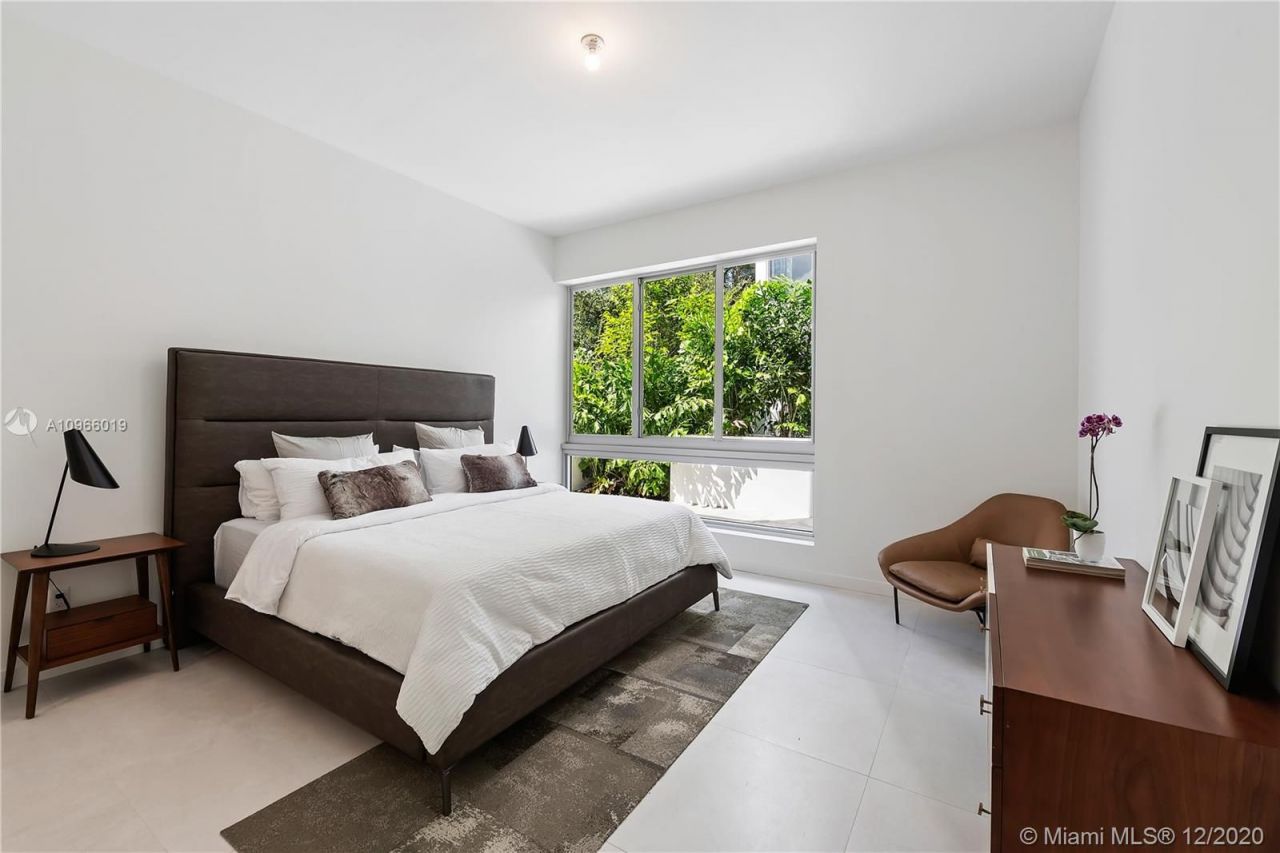 Flat in Miami, USA, 160 m² - picture 11