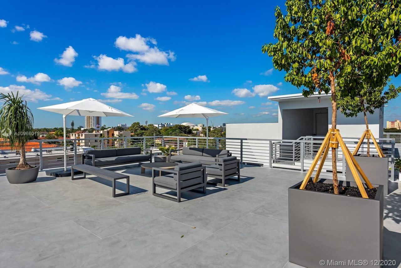 Flat in Miami, USA, 160 m² - picture 8